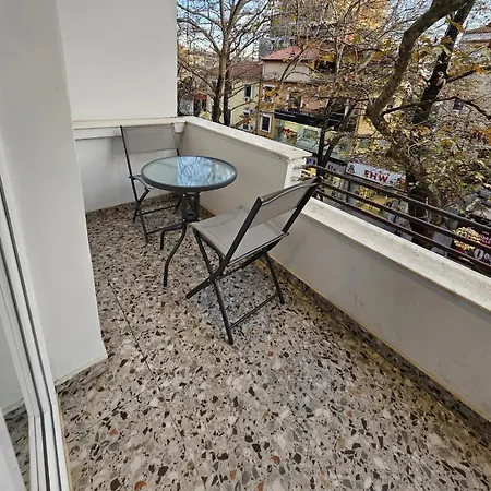 Myslym Shyri Street With Balcony *