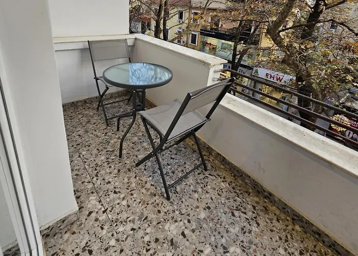 Myslym Shyri Street With Balcony *