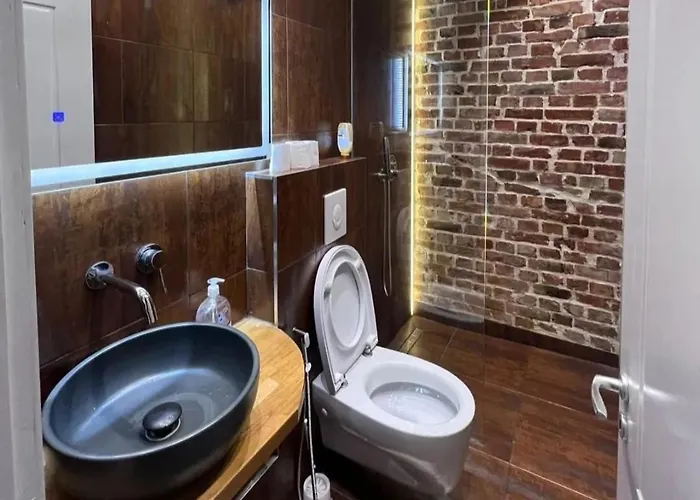 Myslym Shyri Street With Balcony Apartman *